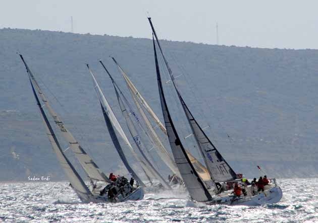 Çeşmede Tekneler Çocuklar için yarıştı