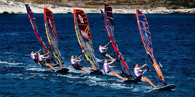 Rüzgar Sörfü Slalom Türkiye Ligi'nin ilki gerçekleşti