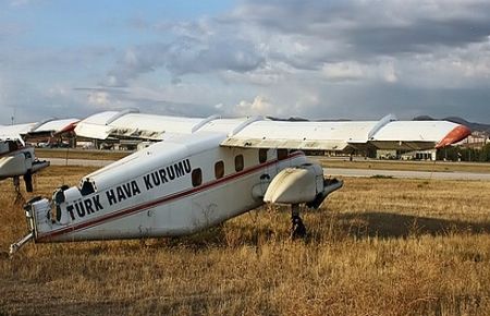 44 yaşındaki uçak sulara gömülecek