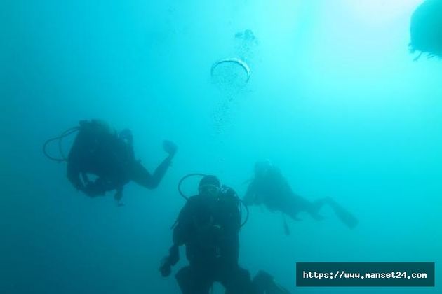 Alman Gezginler, Kuşadası'nda Batık Dalışı İçin 2 Ay Pedal Çevirdi