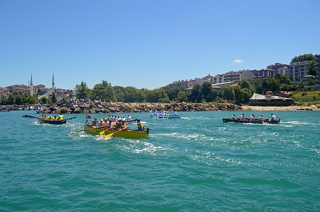 Kürek Yarışları Yapıldı