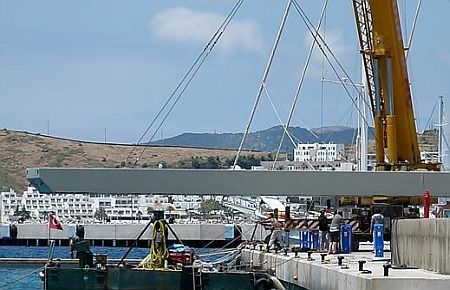 Bodrum'da, ''Kondu marina'' söküldü