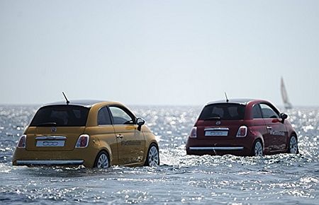 Bodrum'da Yüzen otomobiller