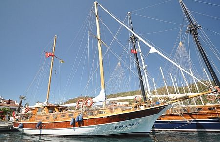 'Büyük Yunus' Marmaris'e Birincilik Getirdi