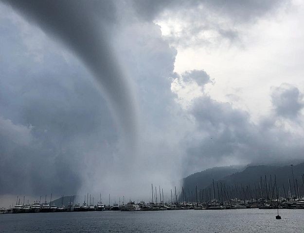 Muğla'da Hortum Dehşeti