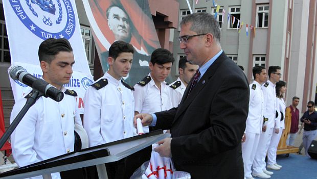 Türk Loydu, Piri Reis mezuniyetinde