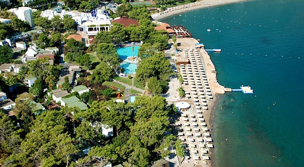 Dev tatil köyü icrada