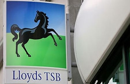 Lloyds 15 bin kişiyi işten çıkarıyor