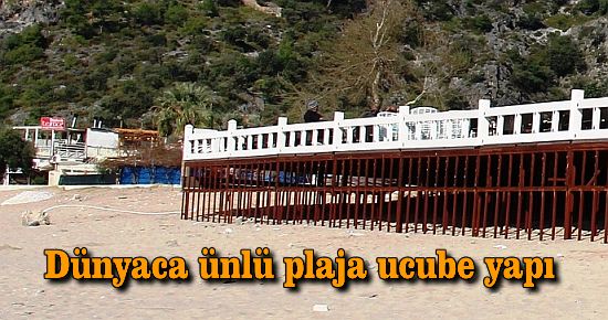 Dünyaca ünlü plaja ucube yapı