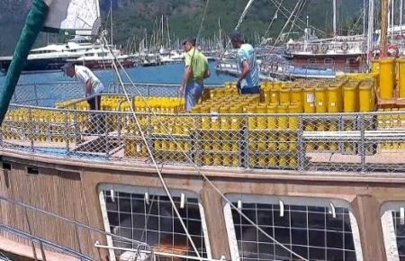 Göcek'te 17 Ton Havai Fişeğe El Kondu