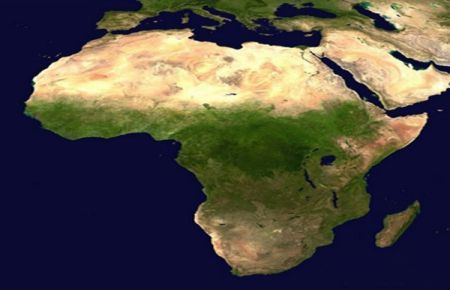 İlk hedefiniz Afrika'dır. İleri!