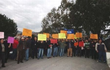 Karaburun'da Balık Çiftliği Protestosu 