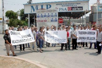 Liman İşçilerinden Protesto Gösterisi