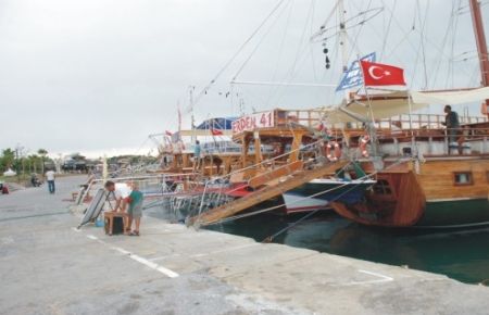 Mobil Gümrük Binası Turizmi Tıkıyor