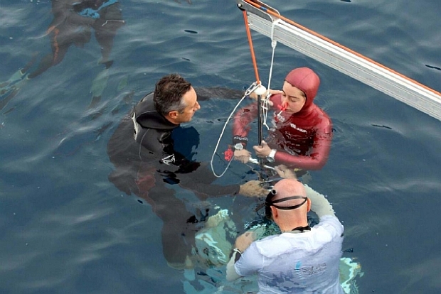 Şahika Ercümen Rekor Denemesi Yaparken Bayıldı