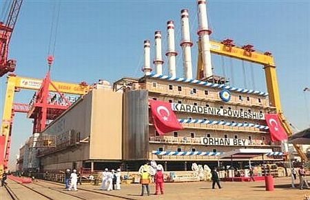 Yüzer Enerji Gemisi Denize İndirildi