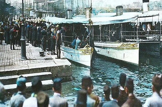 Bir devrin görkemli deniz aracı; “ Muş” ya da “Bateau Mouche”