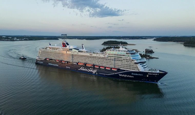 TUI Cruises Mein Schiff 7'Yi Meyer Turku'dan Devraldı